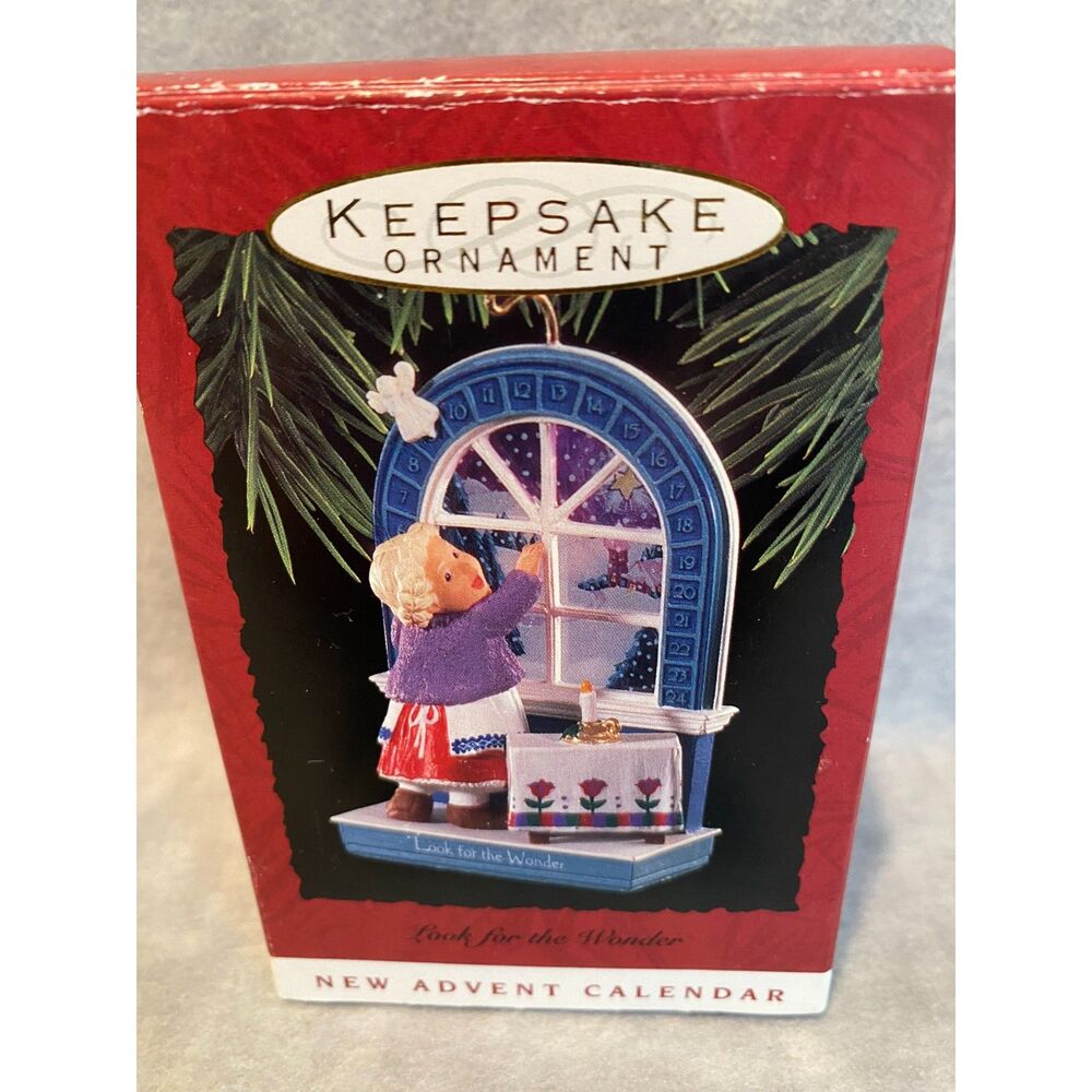 Hallmark‎ "Look for the Wonder" Keepsake Ornament Christmas Advent Calender NEW